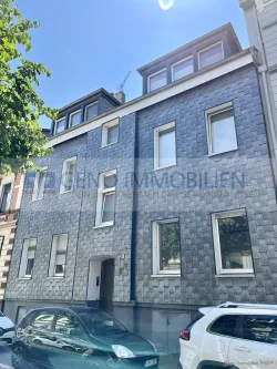 Strassenansicht - Haus kaufen in Essen / Steele - 3-Familienhaus mitten in Steele wird frei!