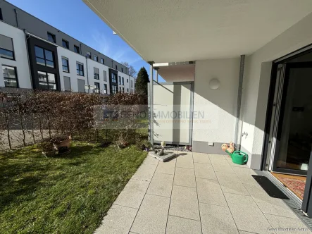 Terrasse - Wohnung mieten in Essen - Wohnen inmitten des "Dorfes"