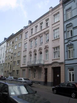 Fassade Straßenseite - Wohnung mieten in Aachen - Nähe Luisenhospital - gemütliches Apartment mit sep. Küche und Empore
