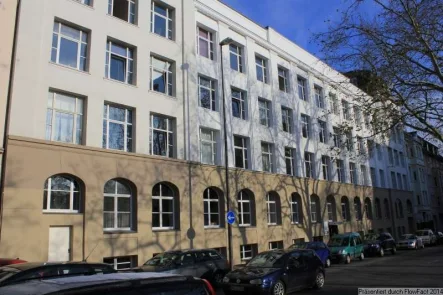 Fassade Blick von links - Wohnung mieten in Aachen - Wohnen in ehemaliger Fabrik