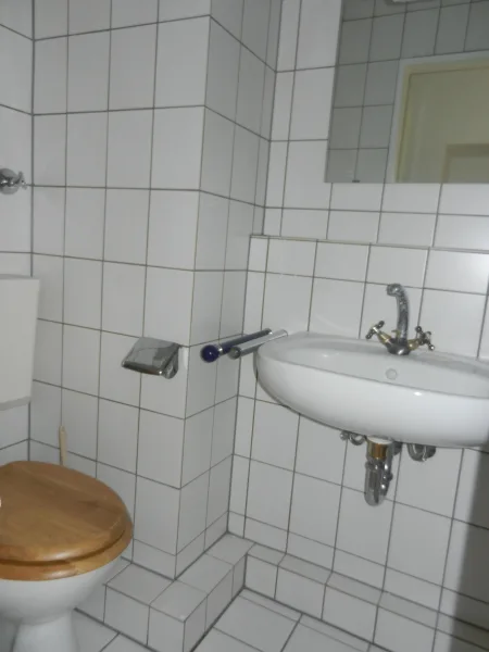 27001121-RDMLang4#Dusche-WC