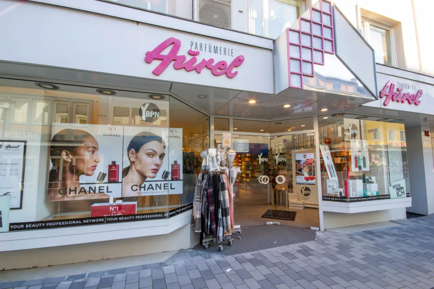 Schaufenster - Laden/Einzelhandel mieten in Meschede - Ladenlokal in der Fußgängerzone von Meschede zu vermieten