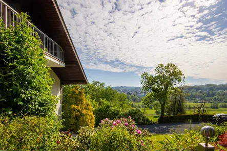 Aussicht - Wohnung kaufen in Arnsberg - Reizvolles Ensemble von 2 großzügigen Eigentumswohnungen in Bestlage von Alt-Arnsberg