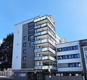 Ansicht Haupteingang KopieKopie (1) - Büro/Praxis kaufen in Arnsberg - Die ideale Büro-/Praxisfläche (Teileigentum) mit 246 m² + Tiefg.-Stellplatz im Zentrum von Arnsberg