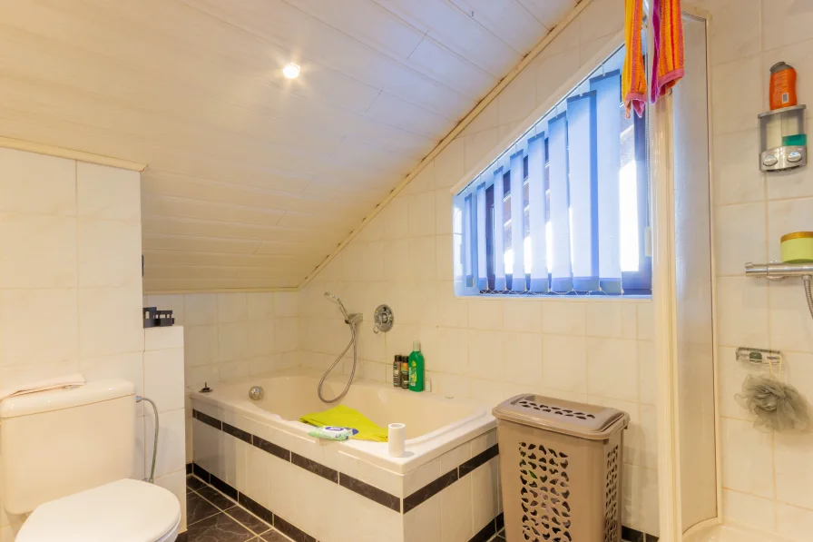 Badezimmer Dachgeschoss