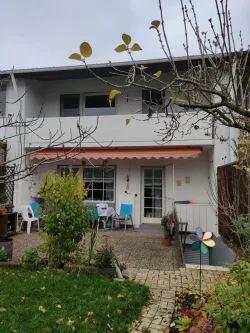 Gartenansicht - Haus kaufen in Neustadt an der Weinstraße - Reihenmittelhaus in Neustadt an der Weinstraße zu verkaufen!