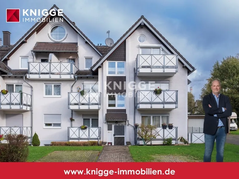 Titelbild  - Wohnung kaufen in Bergisch Gladbach - +++ 3178 - Charmante 3-Zimmer-DG-Wohnung mit Balkon, Terrasse und Garage in BGL-Gronau +++