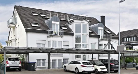 Hausansicht - Wohnung mieten in Bergisch Gladbach - Vollständig renovierte 3-Zimmer-Wohnung