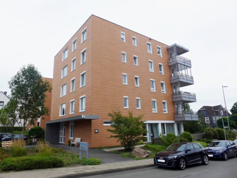 Hausansicht - Wohnung mieten in Bielefeld - Stilvolles Seniorenapartment in Brackwede!