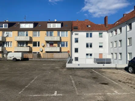 Ansicht Parkhochdeck - Garage/Stellplatz mieten in Bielefeld - Stellplatz auf Parkhochdeck zu vermieten!