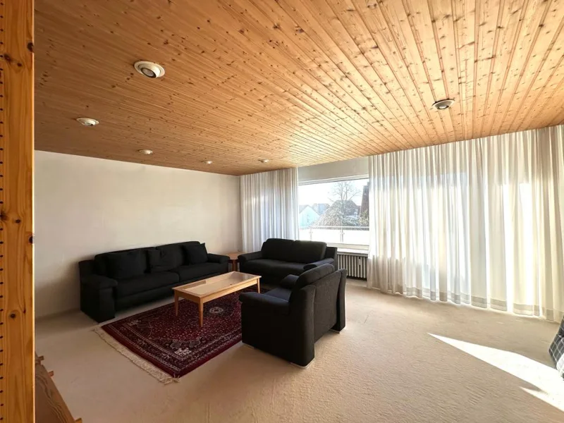 2. Wohnzimmer (1.OG)