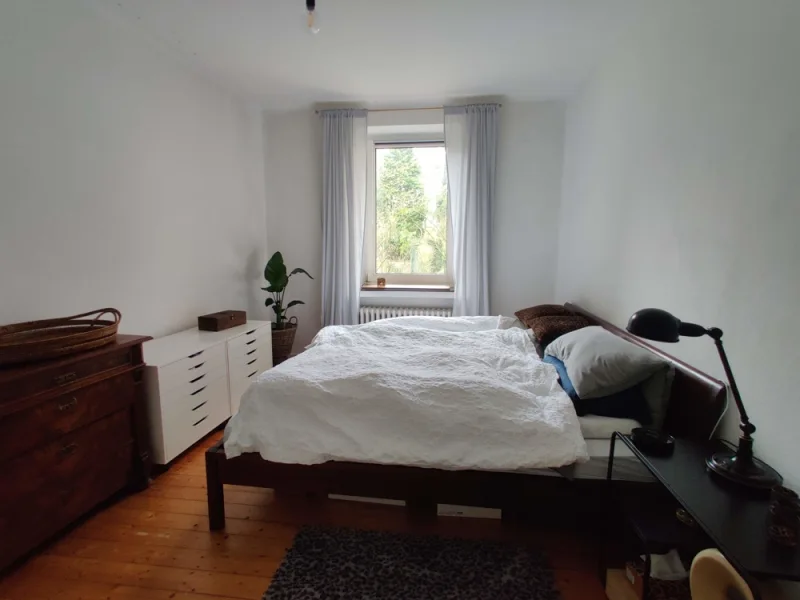 Schlafzimmer - Wohnung mieten in Bielefeld - 4-Zimmer-Wohnung mit Garten im Bielefelder Westen