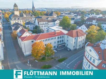 Luftaufnahme - Haus kaufen in Detmold - Attraktives Wohn- & Geschäftshaus im Herzen von Detmold!