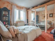 Schlafzimmer DG