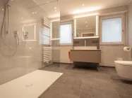 Badezimmer EG