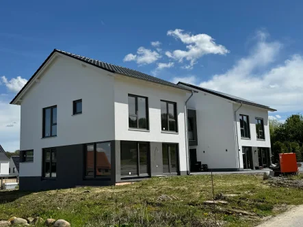 Außenansicht - Haus kaufen in Bielefeld - Stadthaus mit Kaufgrundstück im Fürfeld