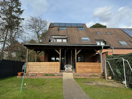 Außenansicht - Haus kaufen in Bielefeld / Senne - Hochwertiges Wohnen unterhalb des Senner Hellweg