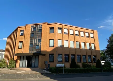 VA a - Büro/Praxis kaufen in Bitburg - Großzügige Büro- oder Praxisräume in zentraler Lage in Bitburg!