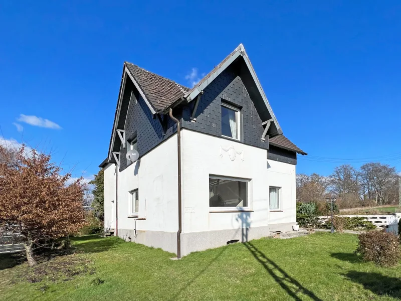 Außenansicht - Haus kaufen in Bochum - Zweifamilienhaus in ruhiger Lagevon Stiepel