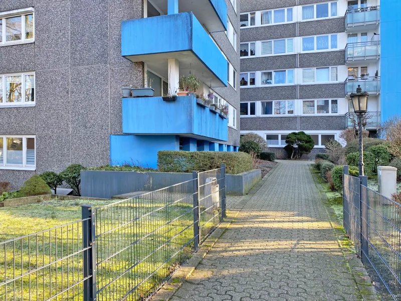 Gepflegter Hauseingang - Wohnung kaufen in Bochum - Hier geht‘s zu Ihrem Invest in Steinkuhl