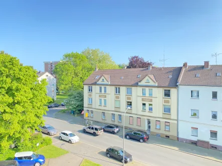 Blick auf die Straße - Wohnung kaufen in Bochum / Harpen - Wohnung mit Aussicht und bester Anbindungin Harpen