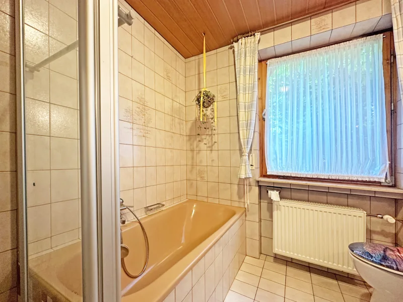 Badezimmer im Erdgeschoss