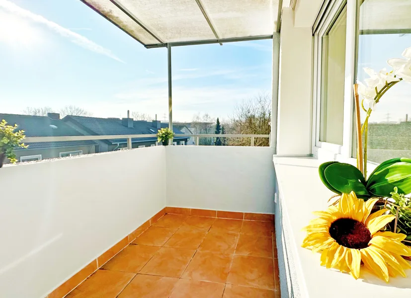 Titelbild - Wohnung kaufen in Bochum - Ihr Wohlfühlbalkon inkl. geräumiges Wohnenin Dahlhausen