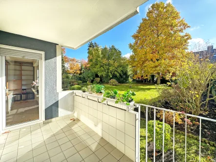 Titelbild - Wohnung kaufen in Bochum - Erdgeschosswohnung mit Loggia und Stellplatz in Linden