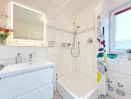 Gäste-WC mit Dusche