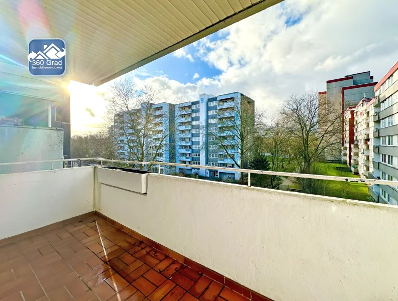 Titelbild - Wohnung kaufen in Bochum - Schöne Aussicht inkl. Tiefgaragenstellplatzin Querenburg (Hustadt)