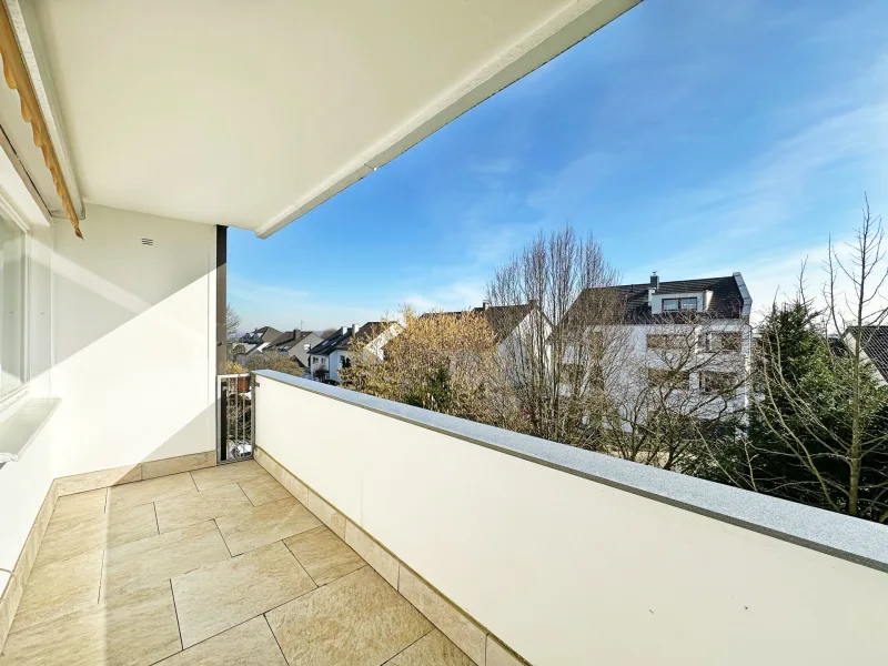 Loggia  - Wohnung kaufen in Bochum - Schöne Aussichten: Mit Aufzug nach obenin Stiepel