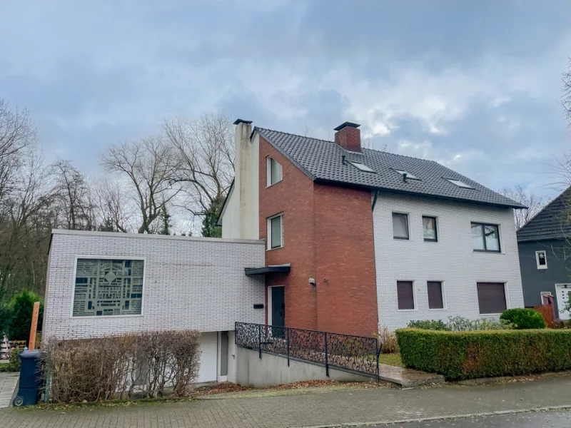 NEU zum Verkauf in Bochum - Harpen - Zweifamilienhaus -1. OG - Reuter Immobilien – Immobilienmakler (12) - Haus kaufen in Bochum - Vielseitiges Zweifamilienhaus mit Blick ins Grüne!