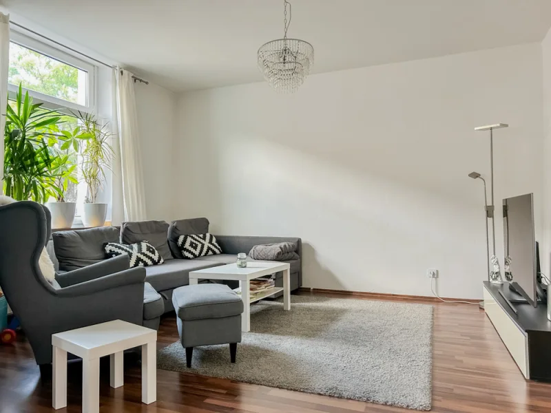 NEU zur Vermietung in Bochum Grumme - Wohnzimmer - Reuter Immobilien – Immobilienmakler