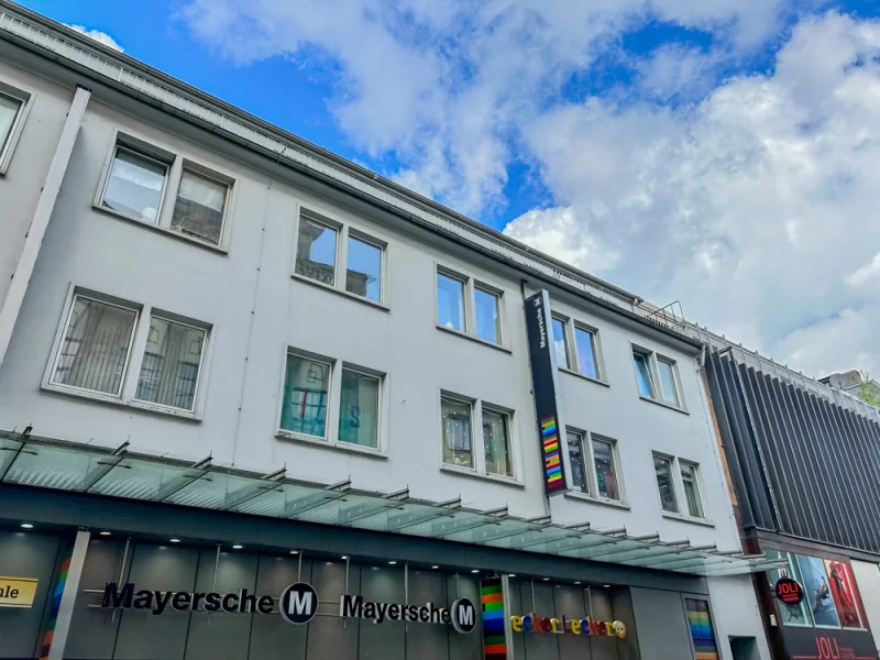 NEU zur Vermietung in Bochum Innenstadt - Außenansicht - Reuter Immobilien – Immobilienmakler - Wohnung mieten in Bochum - Lichtdurchfluteter Altbau in der Bochumer City!