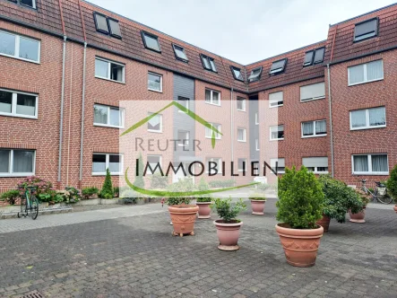 NEU zur Vermietung in Herne Mitte - Außenansicht - Reuter Immobilien – Immobilienmakler - Wohnung mieten in Herne - Sympathische 3,5 Zimmer-Wohnung mit Balkon in der Nähe des beliebten Herner Dichterviertels!