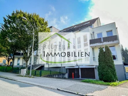 NEU zur Vermietung in Bochum Wiemelhausen - Außenansicht - Reuter Immobilien – Immobilienmakler - Wohnung mieten in Bochum - 2-Zimmer Apartment mit Terrasse in guter Lage!