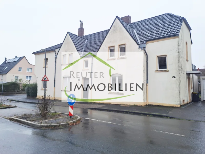 NEU zur Vermietung in Herne-Wanne-Eickel-Bickern - Außenansicht- Reuter Immobilien – Immobilienmakler - Haus mieten in Herne - Modernisiertes Zechenhäuschen in Wanne-Eickeler Stadtteil Bickern