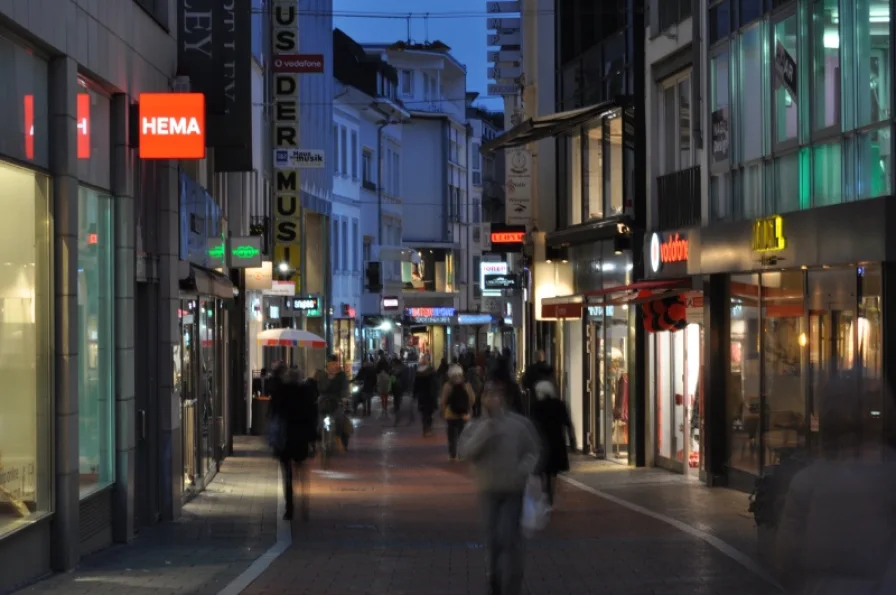 Attraktive Wenzelgasse - Zinshaus/Renditeobjekt kaufen in Bonn - Geschäftshaus mit Wohnung mitten in der Bonner City!