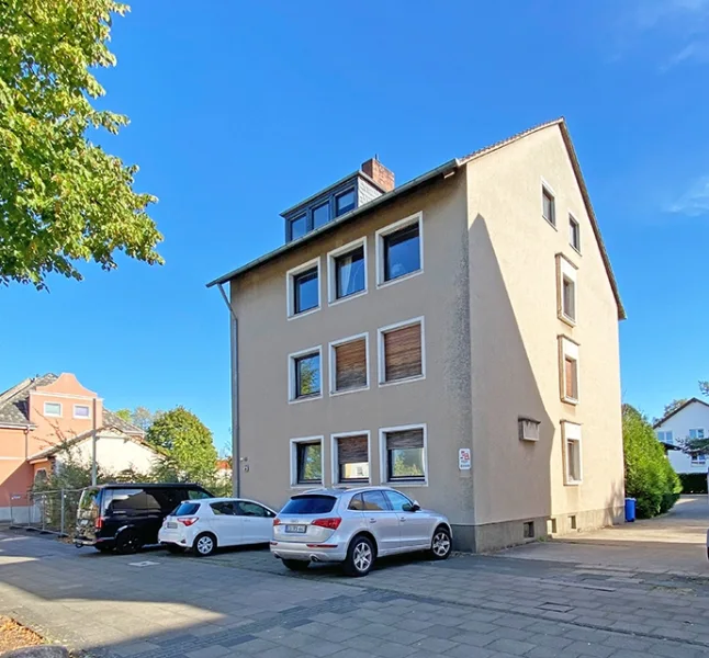 Außenansicht - Zinshaus/Renditeobjekt kaufen in Bonn - Mehrfamilienhaus, Mehrzweckhalle und Garagen in Bonn-Endenich