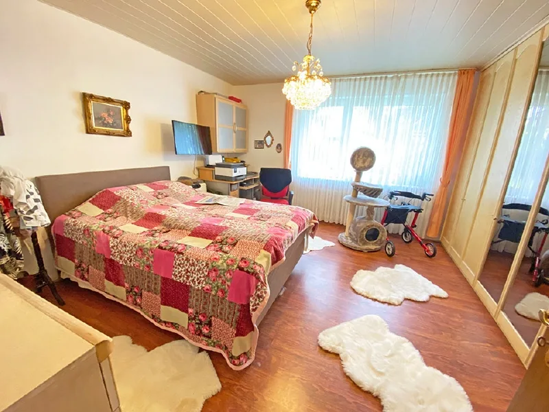 Schlafzimmer EG