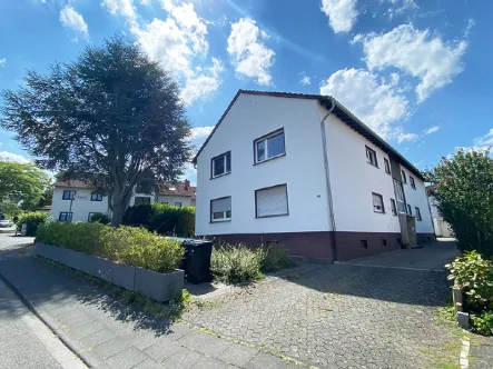 Außenansicht - Zinshaus/Renditeobjekt kaufen in Bonn - Entwicklungsfähiges Mehrfamilienhaus in ruhiger Höhenlage von Bonn-Hardtberg