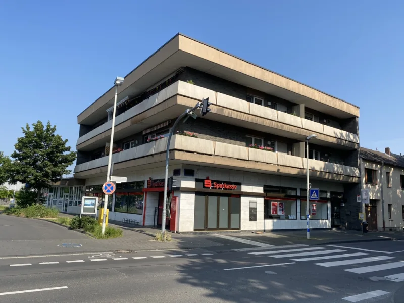 Gebäudeansicht - Haus kaufen in Bonn / Dransdorf - Renditestarkes Wohn- und Geschäftshaus / TOP-Lage Dransdorf / 2 Gewerbeeinheiten EG und 8 Wohnungen