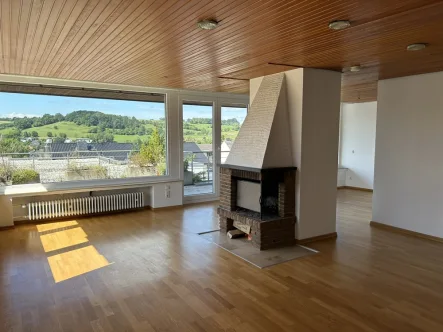 Wohnzimmer - Haus mieten in Wachtberg / Niederbachem - Großzügig Wohnen mit traumhaftem Panoramablick !!!