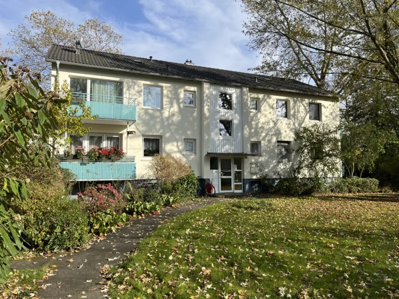 Vorderansicht - Wohnung kaufen in Bonn / Beuel-Süd - TOP-Lage in Beuel-Süd !!Modernisierte 3-Zimmer-Whg, Küche, Diele, Tageslichtbad und Sonnenbalkon