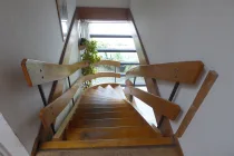 Treppe Aufgang von der Eingangsebene zur Wohnebene