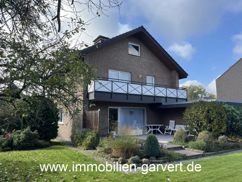 Ansicht Garten - Haus kaufen in Borken - Gepflegtes Einfamilienhaus mit großem Garten und Garage in Ortsrandlage in Borken/Gemen