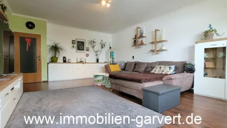 OG Wohnen - Wohnung kaufen in Borken - Maisonette! 3 Zimmer-Wohnung im 2. Ober-/Dachgeschoss mit Loggia und Garage, zentrumsnah in Borken