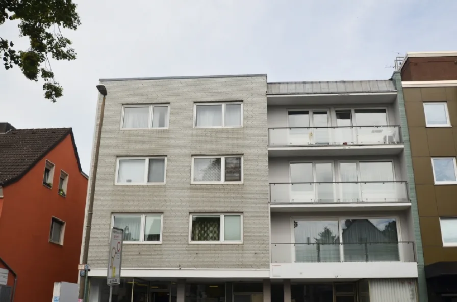 Außenansicht - Wohnung mieten in Wesseling - Zentrumsnahe, geräumige und helle Wohnung mit Garage!