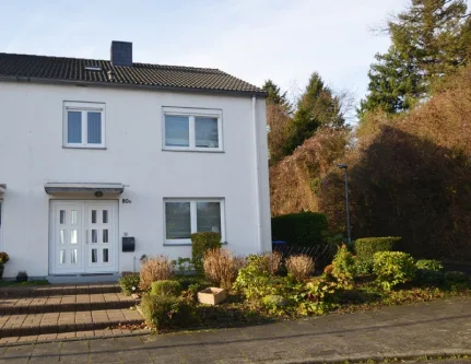 Ansicht - Haus mieten in Brühl - Einfamilienhaus mit Garten und Garage in Zentrumsnähe!