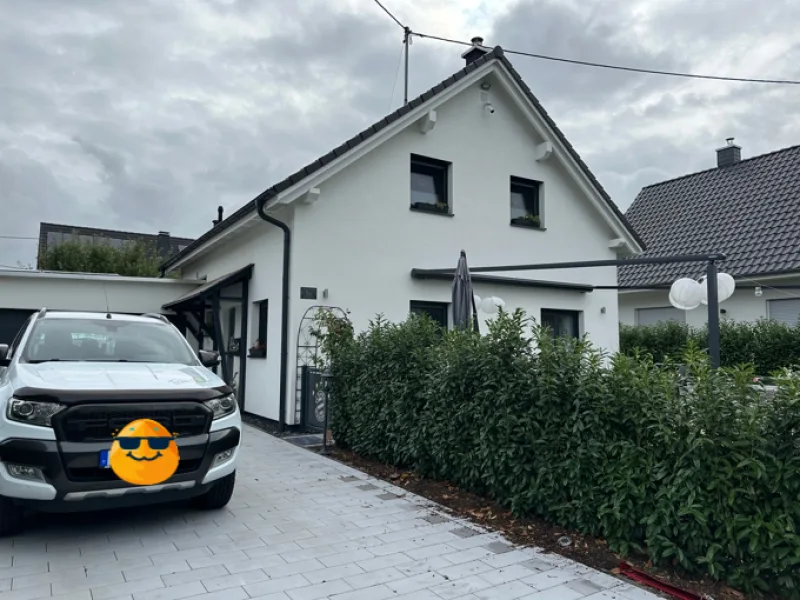 Reudelsterz - Haus kaufen in Reudelsterz - Neuwertiges und gepflegtes Einfamilienwohnhaus in ruhiger Wohnlage mit 14 kwp PV-Anlage aus 2022